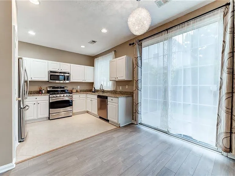 224 Harmony Ct — Photo 22