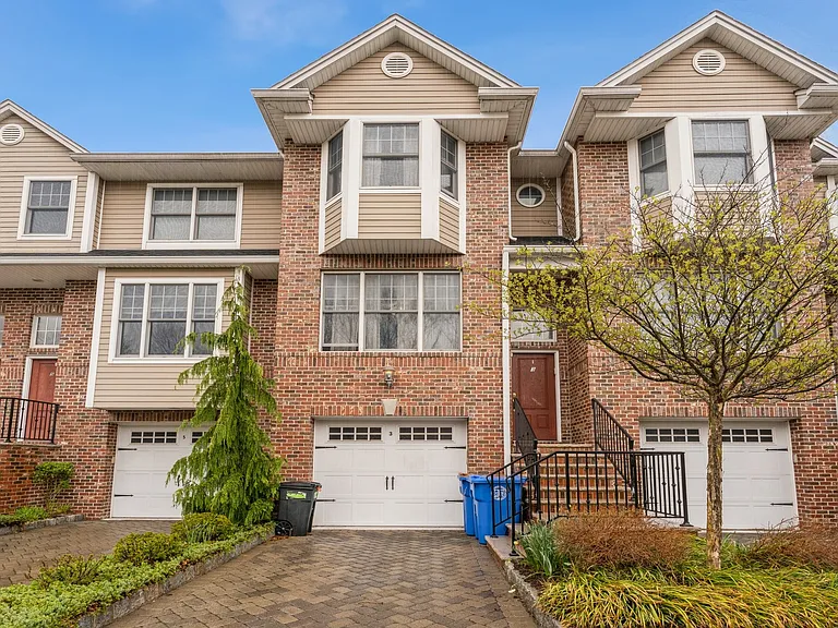 3 Hemlock Ln — Photo 1