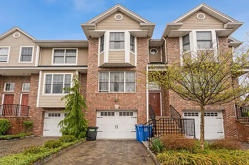 3 Hemlock Ln Photo 1