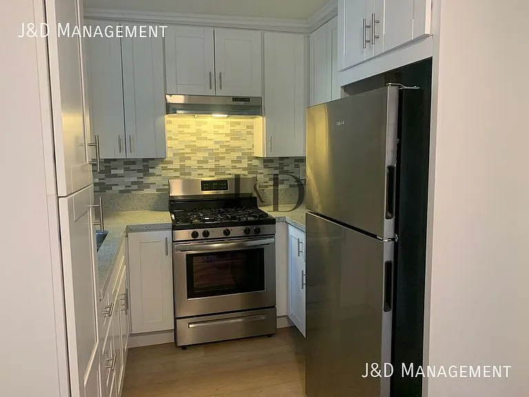 2664 Magnolia Ave #3 — Photo 2