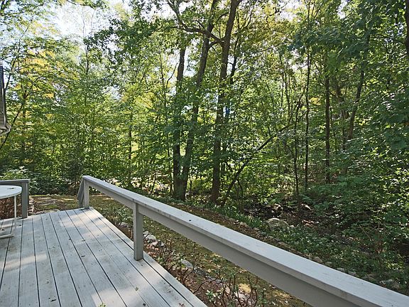 446 Black Rock Turnpike