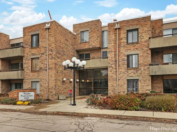 1926 Prairie Sq APT 215B, Schaumburg, IL 60173