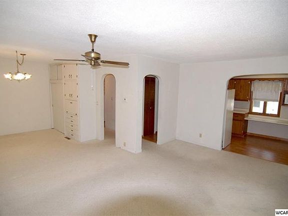 5th image of 309 N 11th St