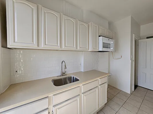 Rented by Coldwell Banker Reliable Real Estate | media 17