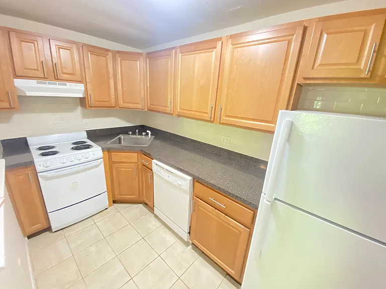 31 Allston St — Photo 11
