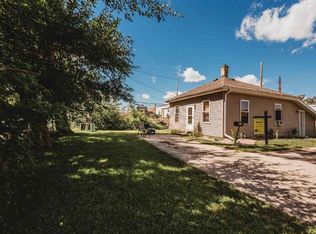 1208 Macfarlane Rd, Portage, WI 53901