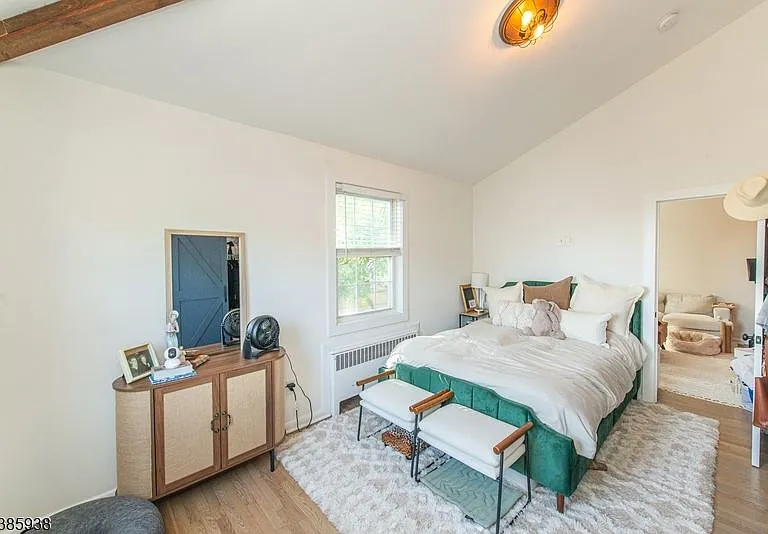 378 Claremont Ave #8 — Photo 15