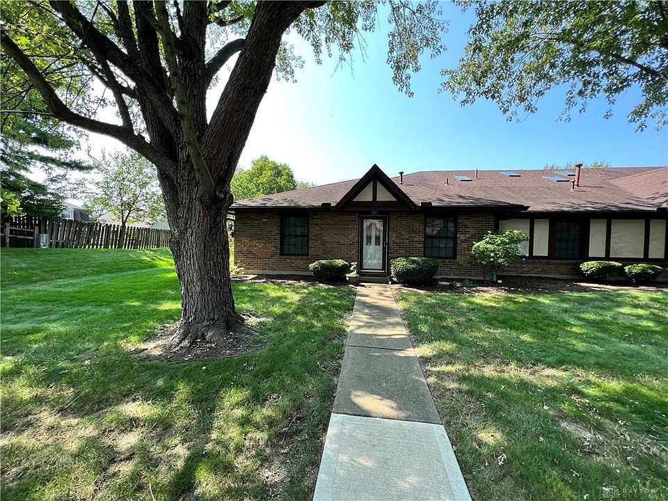 1st image of 736 Pine Needles Dr