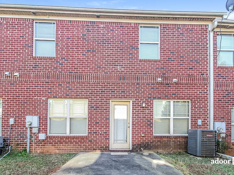 1133 McConaughy Ct — Photo 15