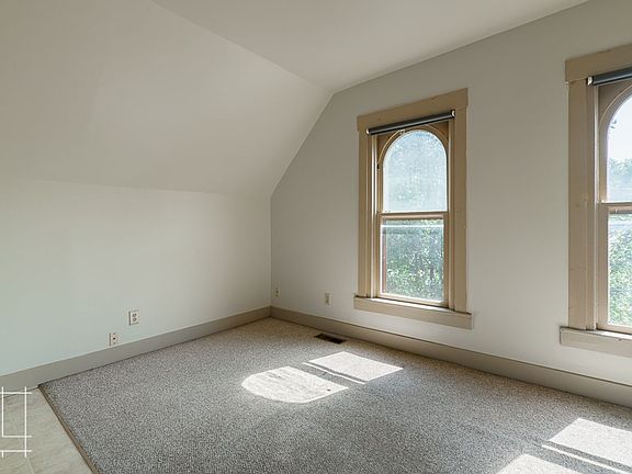 2nd image of 100 W 6th Ave APT 6
