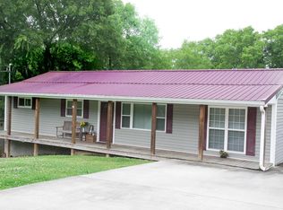 22 Fine St, Rossville, GA 30741