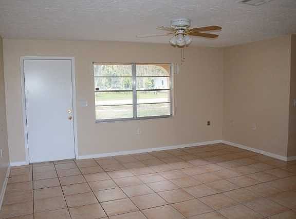 5th image of 131 Rosemary Ave