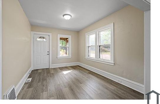 4th image of 4301 Knox Ave N