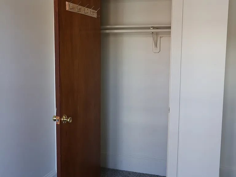 466 Broadway — Photo 9