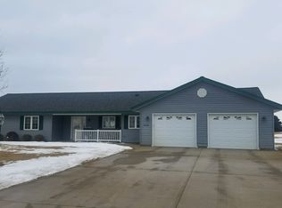 40024 Primrose Ln, Sauk Centre, MN 56378