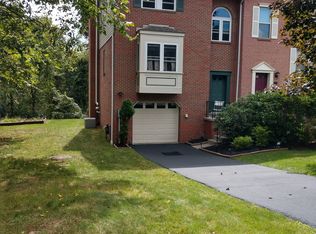 250 Falls Village Rd, Pittsburgh, PA 15239