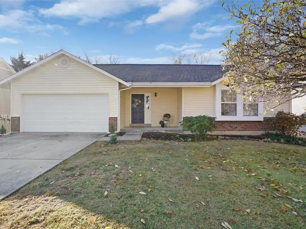 4589 Gregory Gerard Dr, Saint Charles, MO 63304