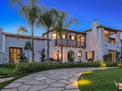 805 N Linden Dr, Beverly Hills, CA, 90210