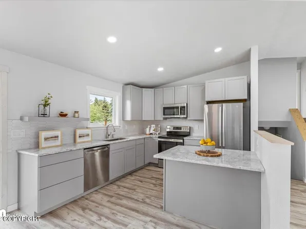 7030 Chad St, Anchorage, AK 99518