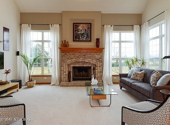 3rd image of 11910 Winterberry Ln