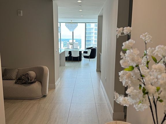3rd image of 301 1st St S #2600