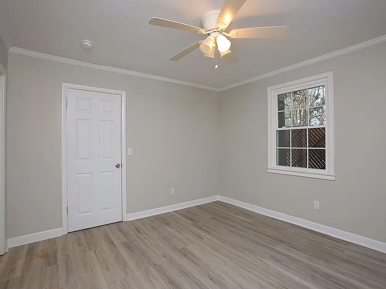 7251 Patricia Dr — Photo 8