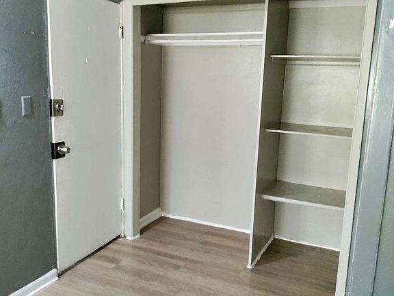 4th image of 1363 Yosemite St #11288899