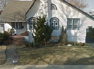 1715 Harvard Ave, Merrick, NY 11566