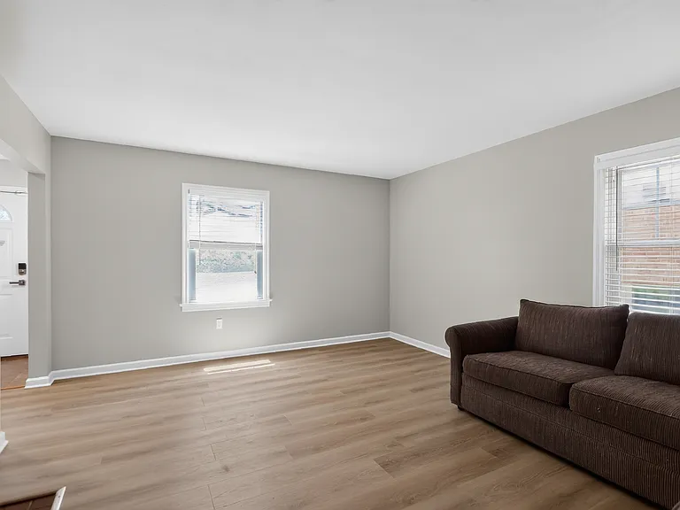 239 S Sparks St — Photo 16