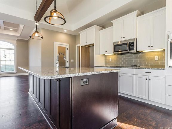 3rd image of 4004 Glenwood Way