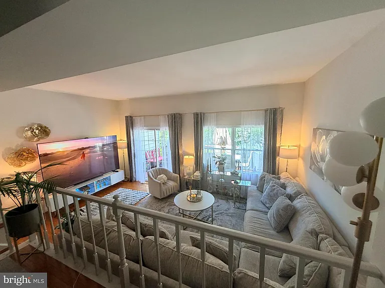 6332 Teakwood Ct — Photo 22