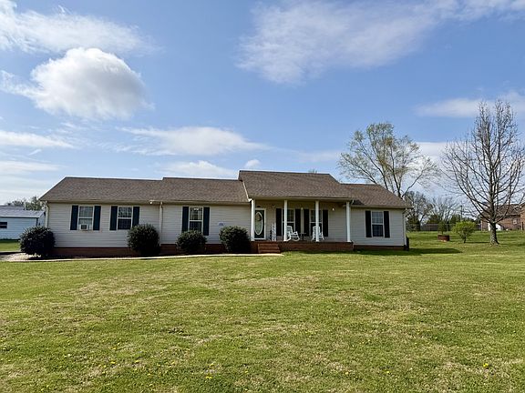 4th image of 125 Monument Cir