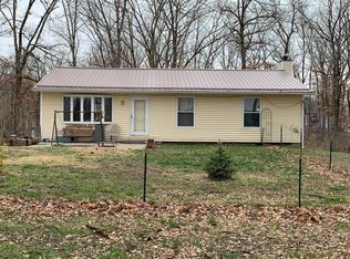 4400 E Gordon Rd, Sturgeon, MO 65284
