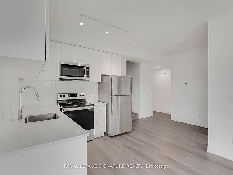 16 Melbourne Ave #316C — Photo 18