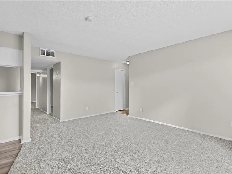 Broadway Reserve Apartments A Fresh, Revitalized Home in Tyler, TX — Photo 16