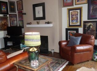 305 Pine St #2F, Philadelphia, PA 19106