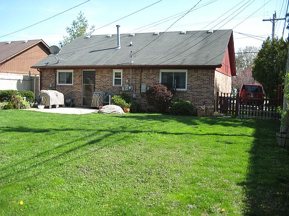 3rd image of 18225 Eastland St