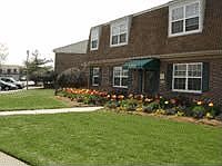 1st image of 495 Nelson Dr APT 1