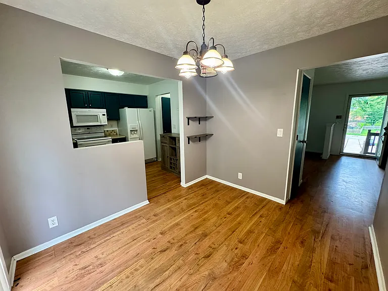 3003 Joann Ave — Photo 3