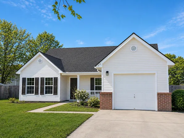 210 Barnwell St, Summerville, SC 29483
