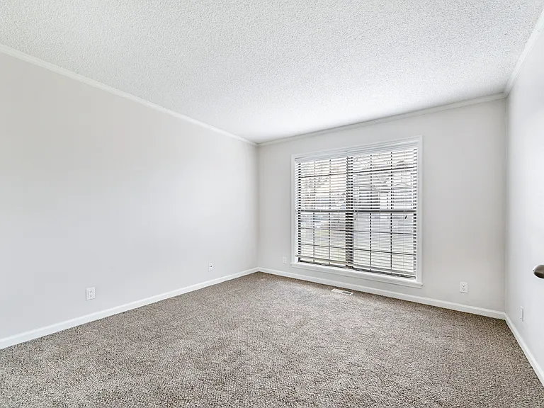 Corinth Place — Photo 20