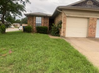 2601 Woodmont Trl, Fort Worth, TX 76133