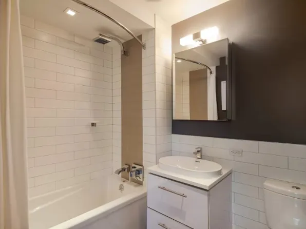 123 Parkside Avenue image 13 of 20