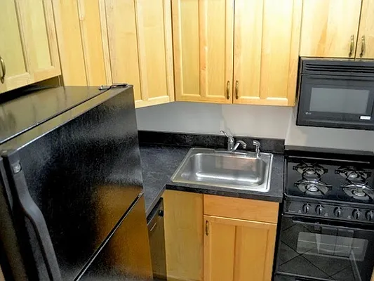 Rented by Charles Coutinho LLC | media 20