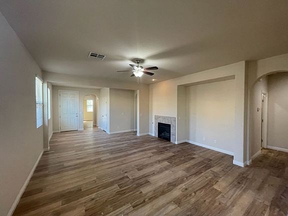 3rd image of 232 Garden Trellis Ct