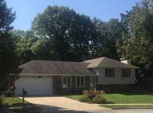 3216 W Forsythe Rd, Peoria, IL 61614