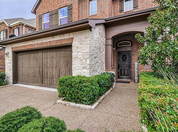 3rd image of 216 Chester Dr