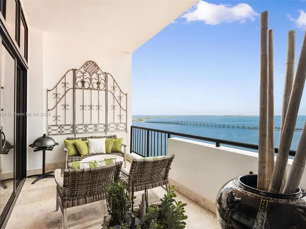 1581 Brickell Ave APT T104, Miami, FL 33129