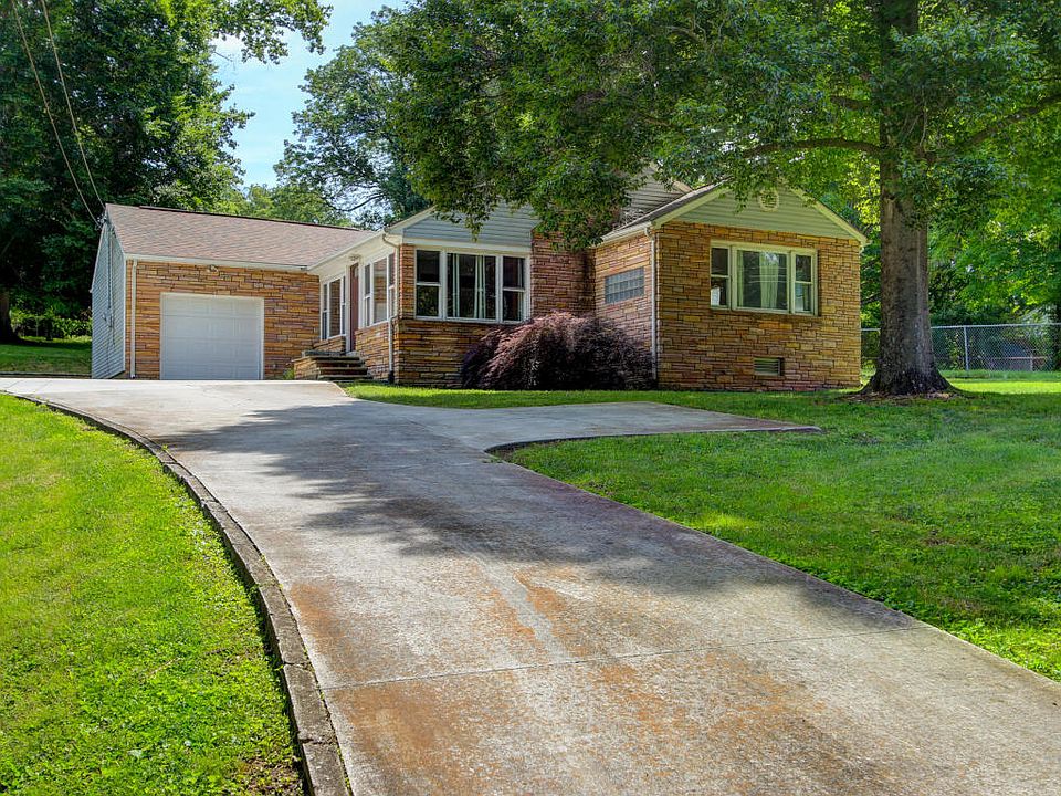 1st image of 332 N Chilhowee Dr
