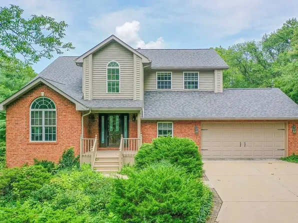 8418 Dupont Ln, Belleville, IL 62223